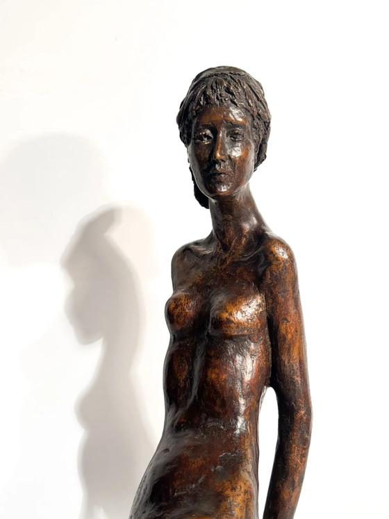 1920s Italian Bronze Sculpture of a Lady (photo 5 of 11)