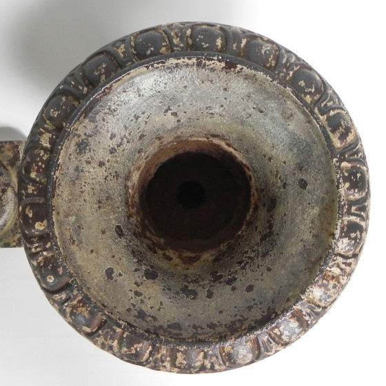 Image 1 of Lote de 2 jarrones de jardín Medicis de hierro fundido