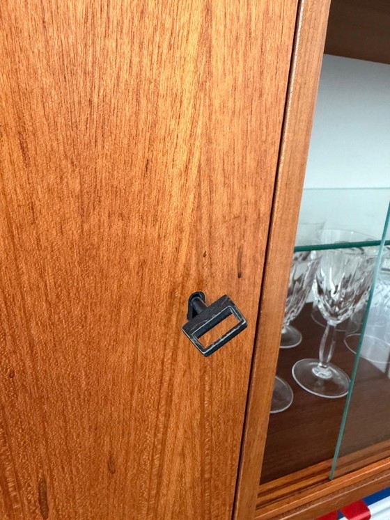 Credenza di metà secolo, design danese – Credenze alte, Wood, Glass (photo 7 of 12)