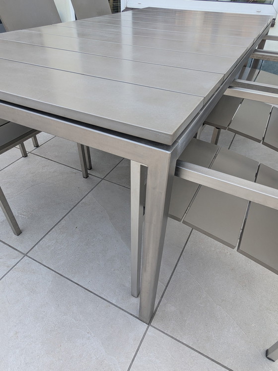 Image 1 of Set da giardino Tribu.

Tavolo con 6 sedie.