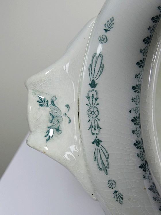 Image 1 of Large antique K&G Lunéville Compiègne pattern ironstone tureen