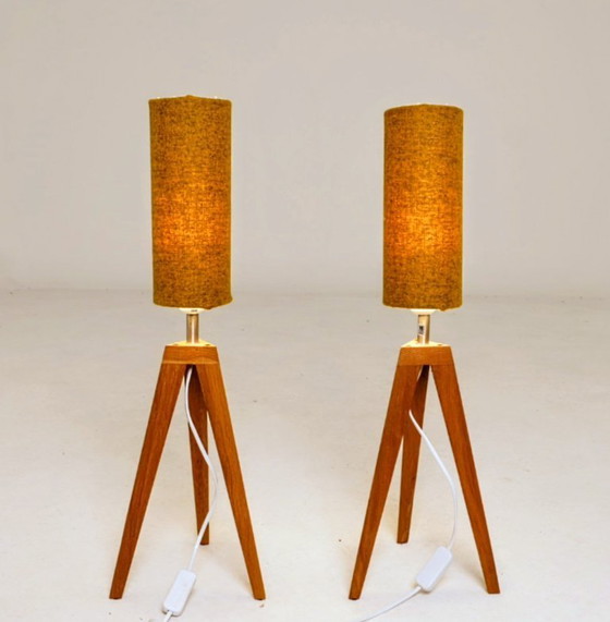 Image 1 of Paire de lampes jaune moutarde moderne design teak wood1960