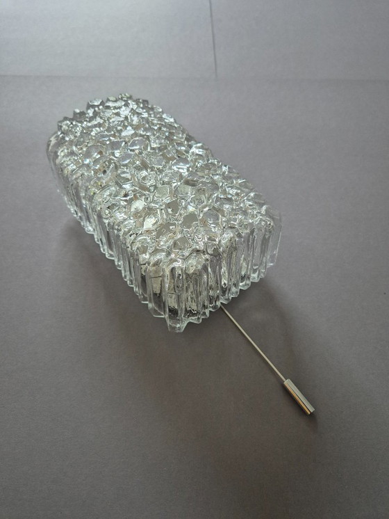 Image 1 of Glashütte Limburg wandarmatuur van ijsglas met trekschakelaar, vintage lamp uit 1960