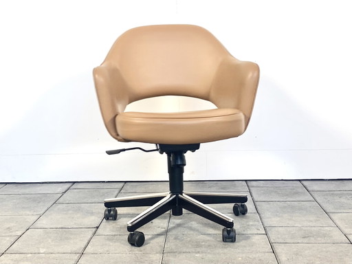 Knoll International Executive Bureaustoel Ontworpen door Eero Saarinen