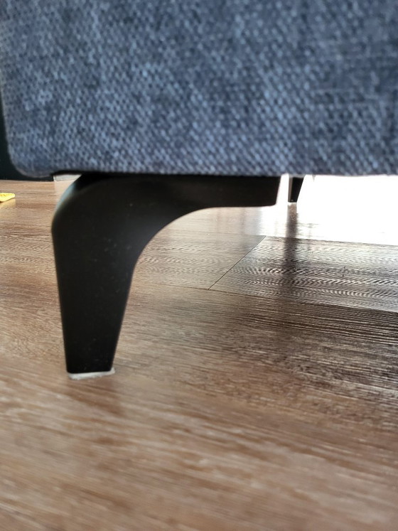 Image 1 of Nagelneues Sofa mit verstellbaren Rückenkissen