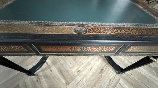 Schreibtisch und Schrank im Boule-Stil