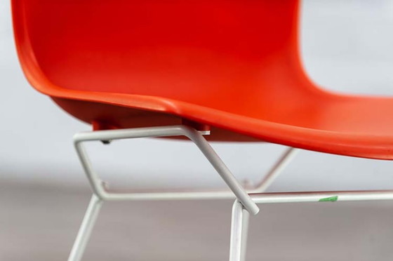 Image 1 of Knoll Plastic Side Chair Ontvangststoel