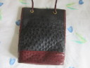 Borsa a tracolla Guy Laroche Paris, modello a secchiello, in pelle di struzzo, stile vintage.