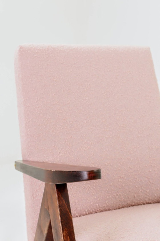 Image 1 of Vintage fauteuil rustiek hout roze bouclé stof zigzag modern design 1970