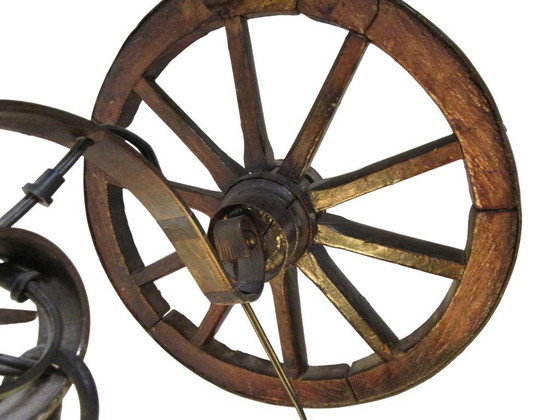 Image 1 of Lampada a forma di ruota di carro degli anni '70 con paralume in pelle.