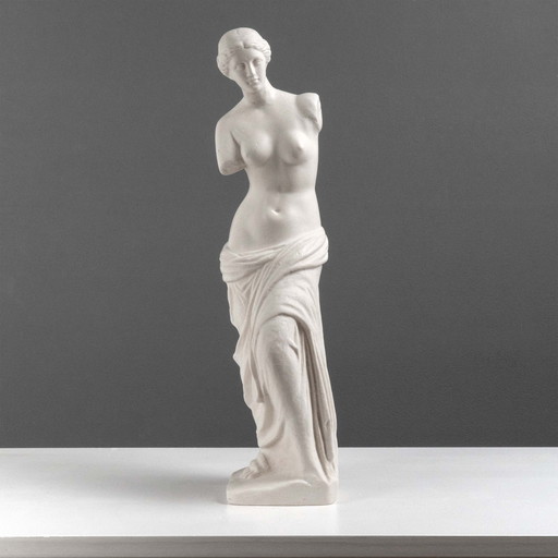 1x Marble Sculpture