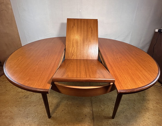 Image 1 of Mid Century Retro Vintage Teak Round Dining Table G-Plan 1960-1970 British Design Classic