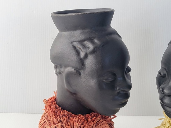 Image 1 of PAIR OF VINTAGE 1950S AFRICANIST VASES BLACK CERAMIC & STRAW 50S ROCKABILLY