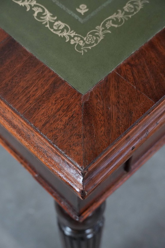 Image 1 of Antieke Schrijftafel/ Bureau/ Partner Desk Uit Begin 20e Eeuw Met 6 Lades En Een Donkergroen Lederen Blad In Engelse Stijl