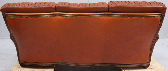 Image 1 of Divano a 3 posti in stile moderno di metà secolo in pelle color cognac e legno massello