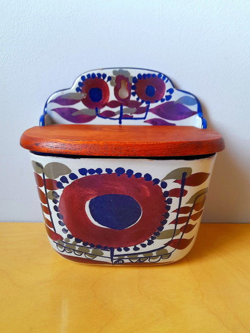 Royal Copenhagen salt box, Beth Breyen 1960