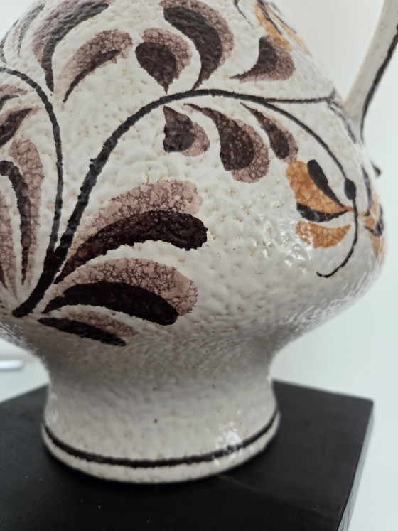 Image 1 of Beautiful vintage vase
