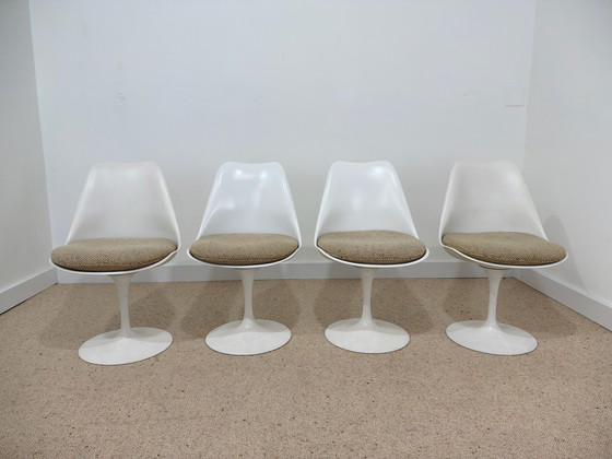 Set Tulip – tavolo Knoll International in marmo e 4 sedie – Eero Saarinen – Tavoli da pranzo (photo 14 of 15)