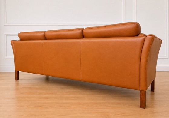 Vintage Danish Mid Century Morgans Hansen Cognac 3 Seater Sofa – 3-5 seaters, Leather (photo 11 of 13)