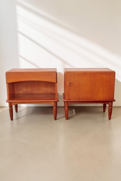 Par de mesitas de noche de teca de Top Form, década de 1960. – nachtkastjes, Wood