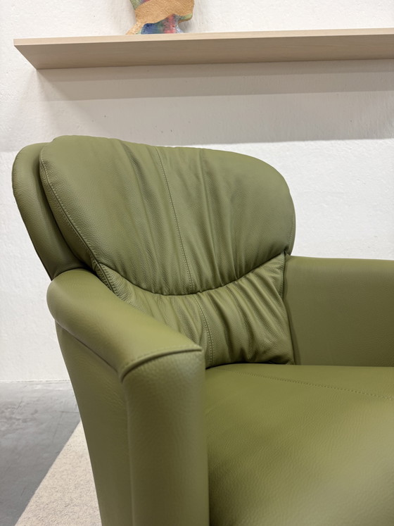 Leolux Excalibur Armchair Green Leather (photo 4 of 10)