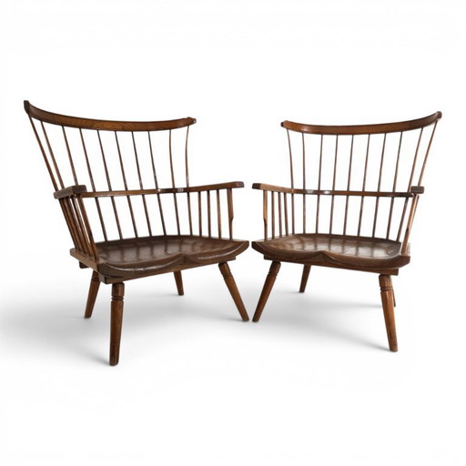 Par de sillones Windsor hechos a mano, Inglaterra, circa 1960.