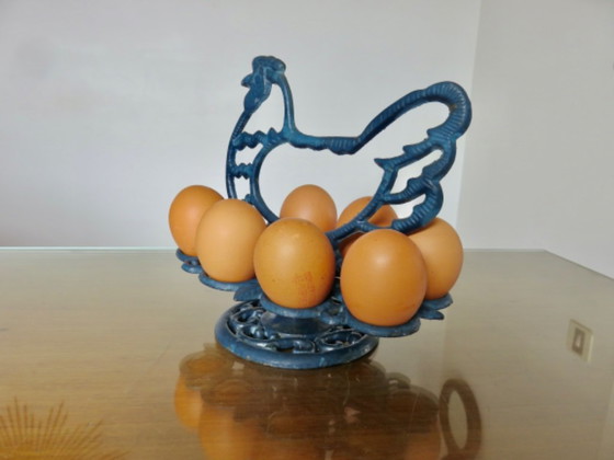 Huevera de hierro fundido esmaltado en azul, para 8 huevos, Francia, 1950 – Objetos decorativos, Cast Iron (photo 3 of 12)