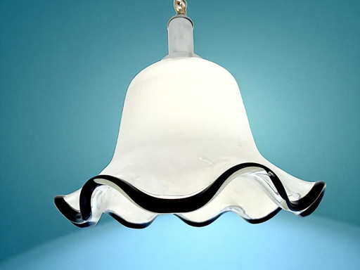 Suspension en verre opalin portugais en forme de cloche et de fleur 1960s-70s