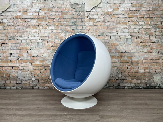 Eero Aarnio Originals Ball Chair – Blue | Eero Aarnio – Armchairs, Other, Textile, Vintage (photo 2 of 16)
