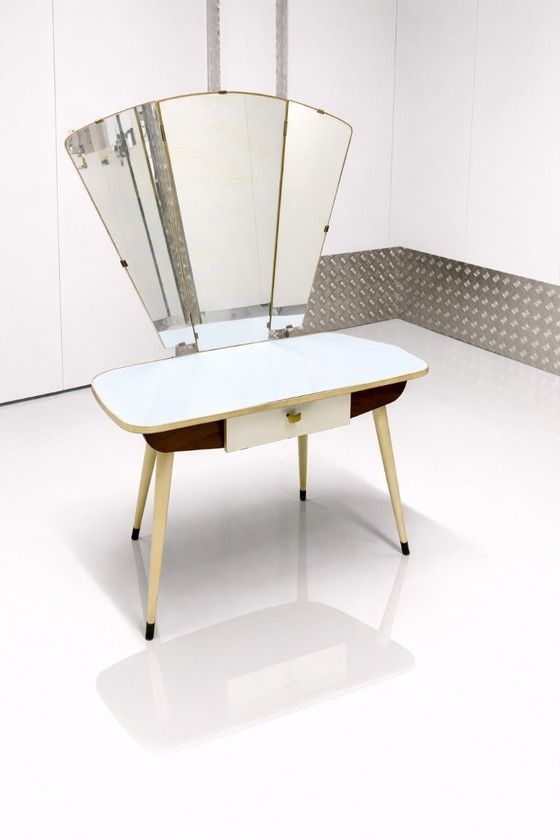 Image 1 of Vintage jaren 50 kaptafel – mid century retro – Tiffany blue