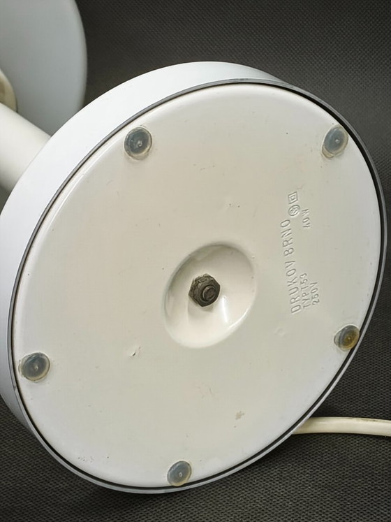 Drukov Opalglas- und Messing-Tischlampe, Tschechoslowakei, 1970er Jahre – Tischlampen, Metal (photo 7 of 9)