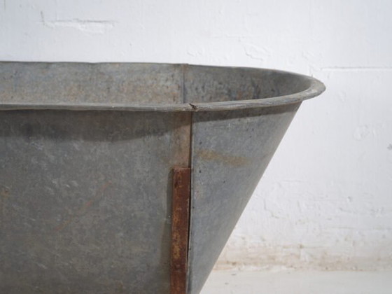 Bañera antigua de zinc galvanizado – Tina industrial europea – circa 1900 #6 – Macetas, Iron, Rustic (photo 31 of 39)