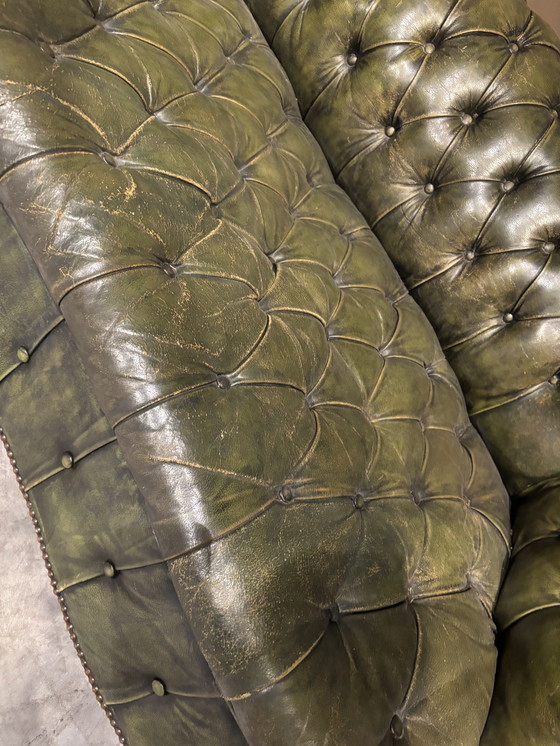 Image 1 of Canapé Chesterfield ancien et vintage