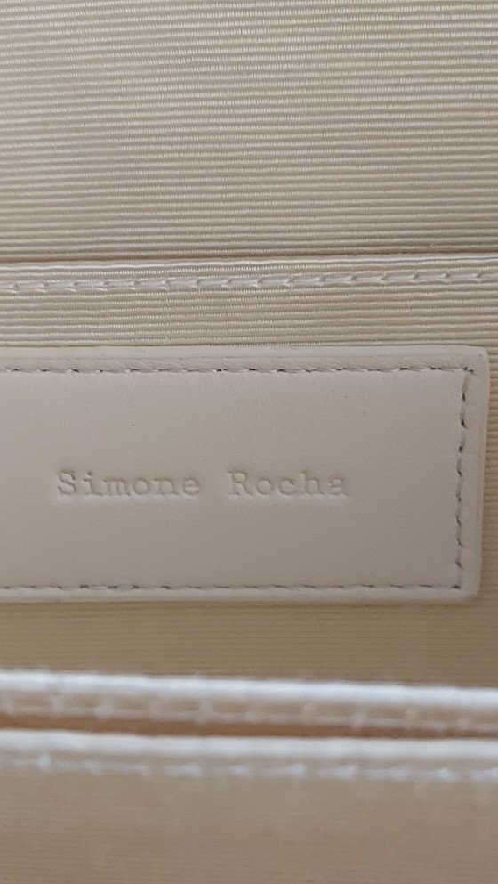 Image 1 of Estuche pequeño con efecto perla de Simone Rocha