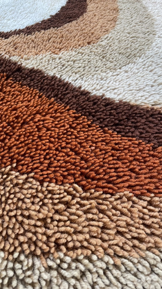 Tapis des années 70 – Laine (photo 4 of 7)