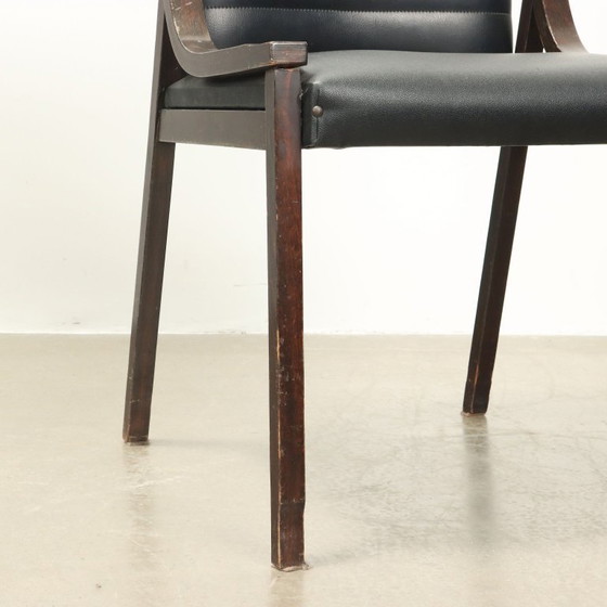 Image 1 of Een groep van 3 stoelen uit de jaren 60
