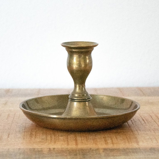 Candelabro antiguo de latón con elegante mango – Portavelas, Brass (photo 4 of 9)