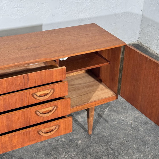 Beautility Teak Sideboard, 1960er Jahre – Holz (photo 8 of 20)