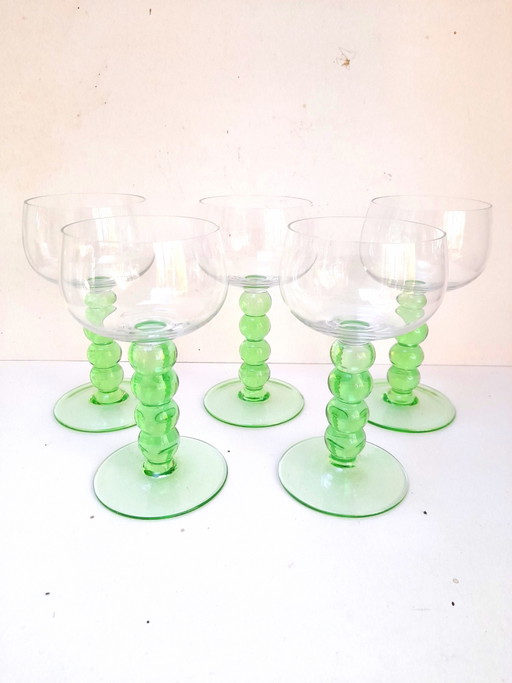 Set of 5 vintage 80s green stemmed glasses