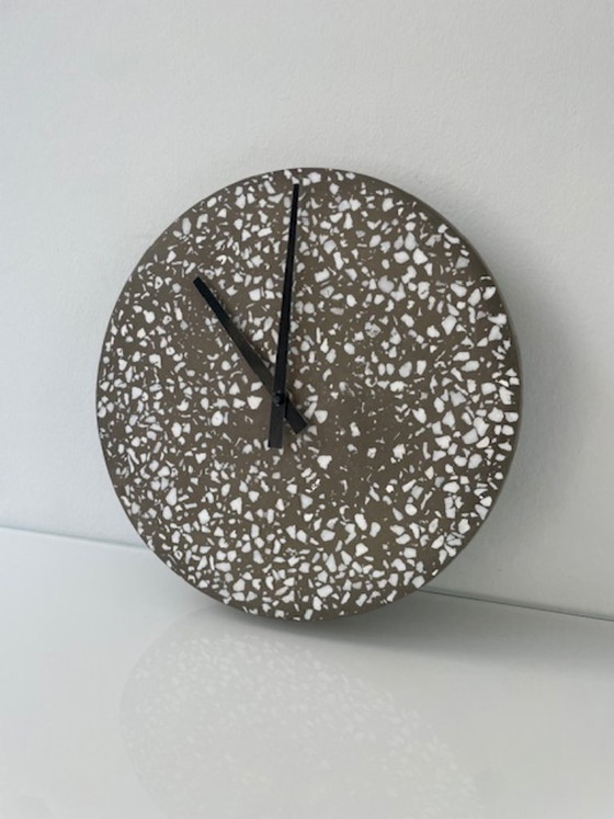 Image 1 of Moderne terrazzo wandklok – betonlook design