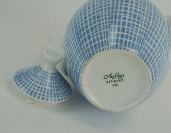Image 1 of kleine koffiepot Arzberg model 2000 Heinrich Löffelhardt 1954 blauw 1 liter