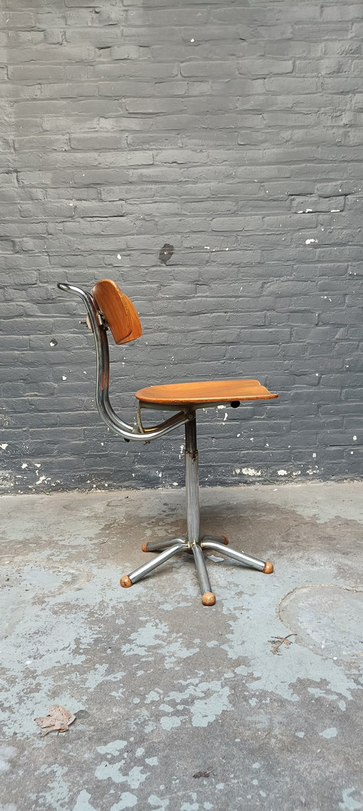 Zeldzame gebr. De wit gispen Bauhaus buizenframe chromen industriële atelier stoel schiedam holland 