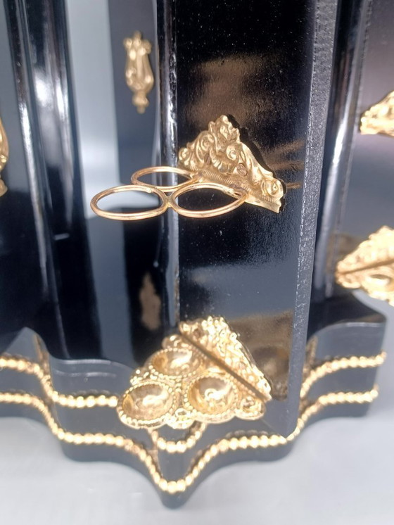 Image 1 of cave ou manège à cigares en forme de kiosque d'époque Napoléon III XIXème