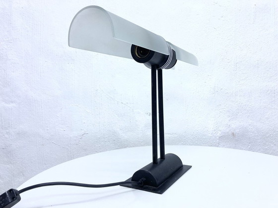 Image 1 of Lampada da tavolo di design anni '80 con 2 paralumi in vetro e metallo