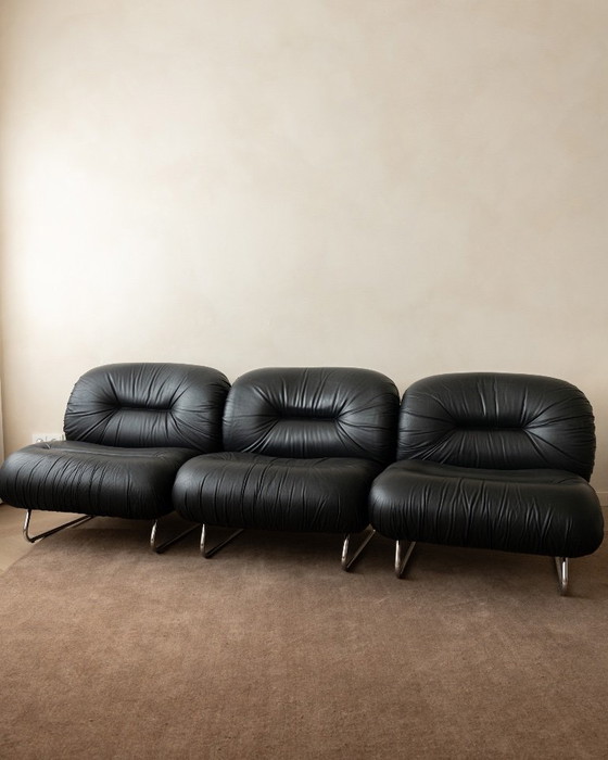 Italian Leather And Chrome Lounge Chairs, 1980s, Set Of 3 – Armchairs (photo 3 of 23)