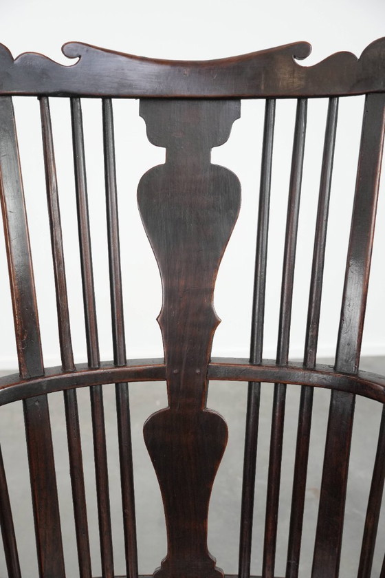 Image 1 of Antiker englischer Windsor-Stuhl aus dem 18. Jahrhundert mit wunderschöner Patina