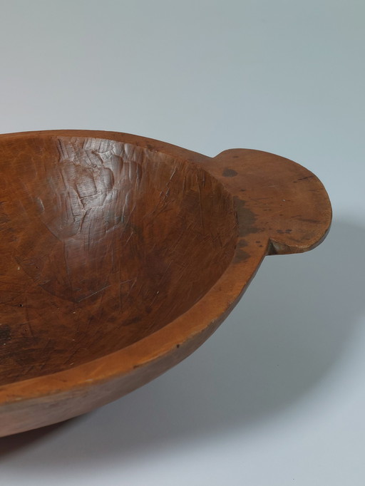 Antica ciotola in legno intagliata a mano, fruttiera Molle