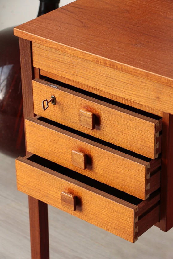 Image 1 of Scrivania vintage in teak, Danimarca – Domino Møbler (anni '60)