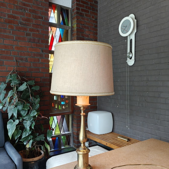 Image 1 of Vintage messing tafellamp met linnen kap – 80 cm