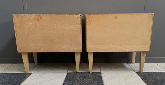 Image 1 of Ensemble de 2 tables de chevet en bois blond des années 1960